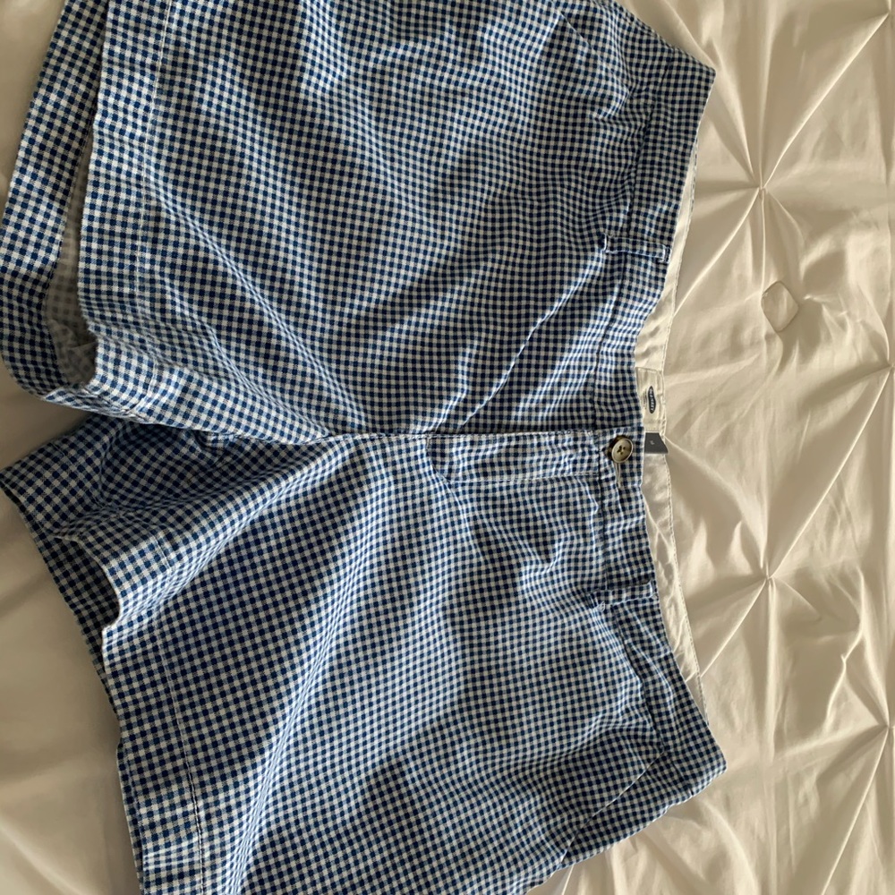 Showers, blue and white checked. Like new